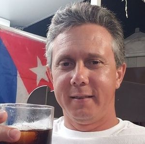 Meet your Posher, Juan